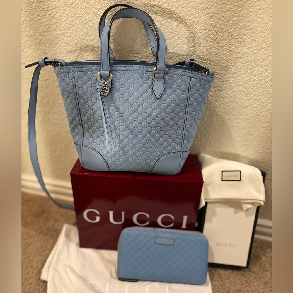 ✨ Authentic Gucci Microguccissima Leather Tote + Matching Wallet ✨